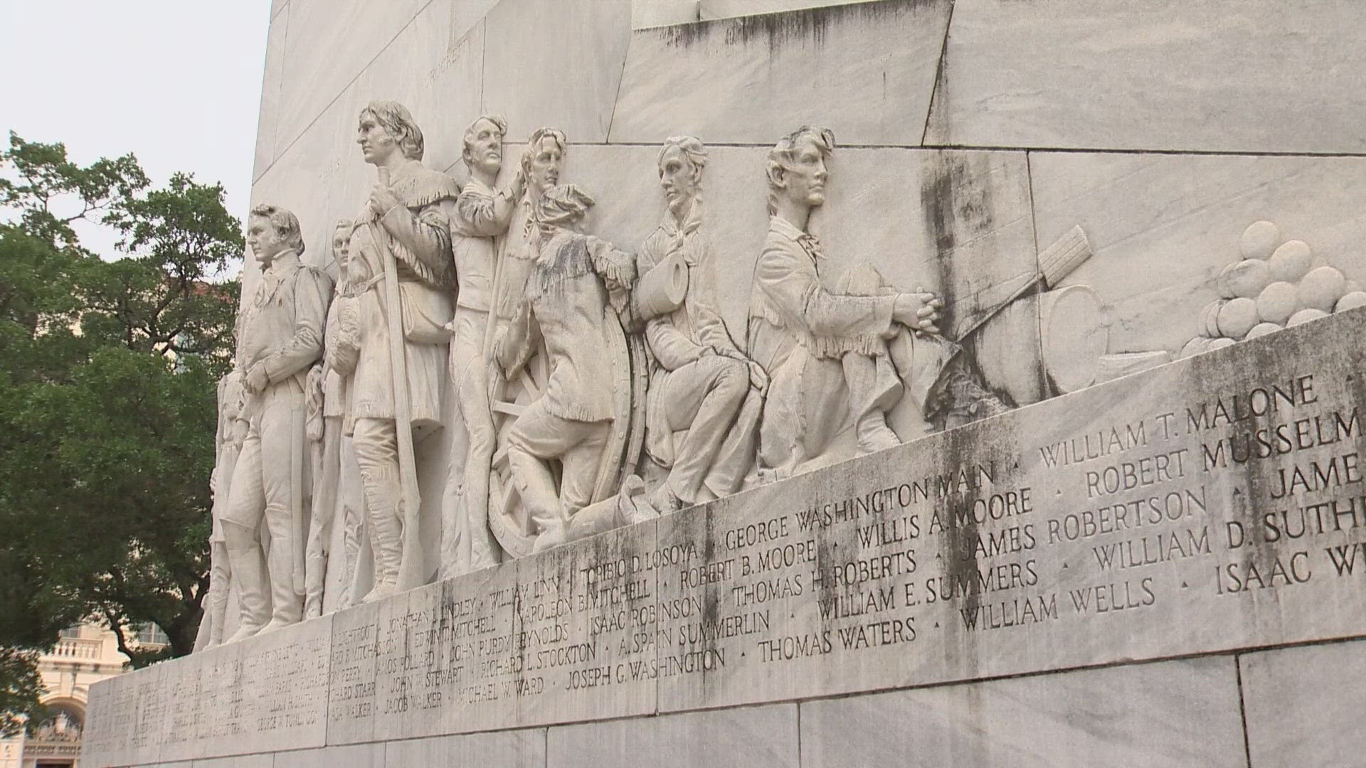 The monument was built in the 1930s as a memorial to the soldiers who died at the Alamo.